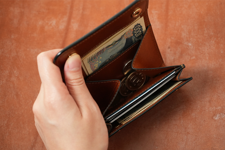 What is this new creative model, “PONT”?※こちらは海外のお客様向け