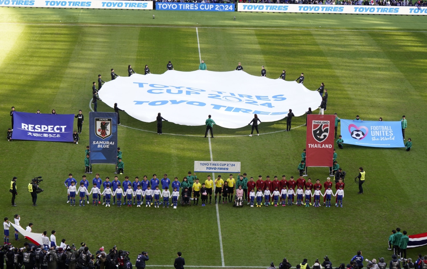 ACTIVITY REPORT：史上初のサッカー日本代表元日マッチをサポート