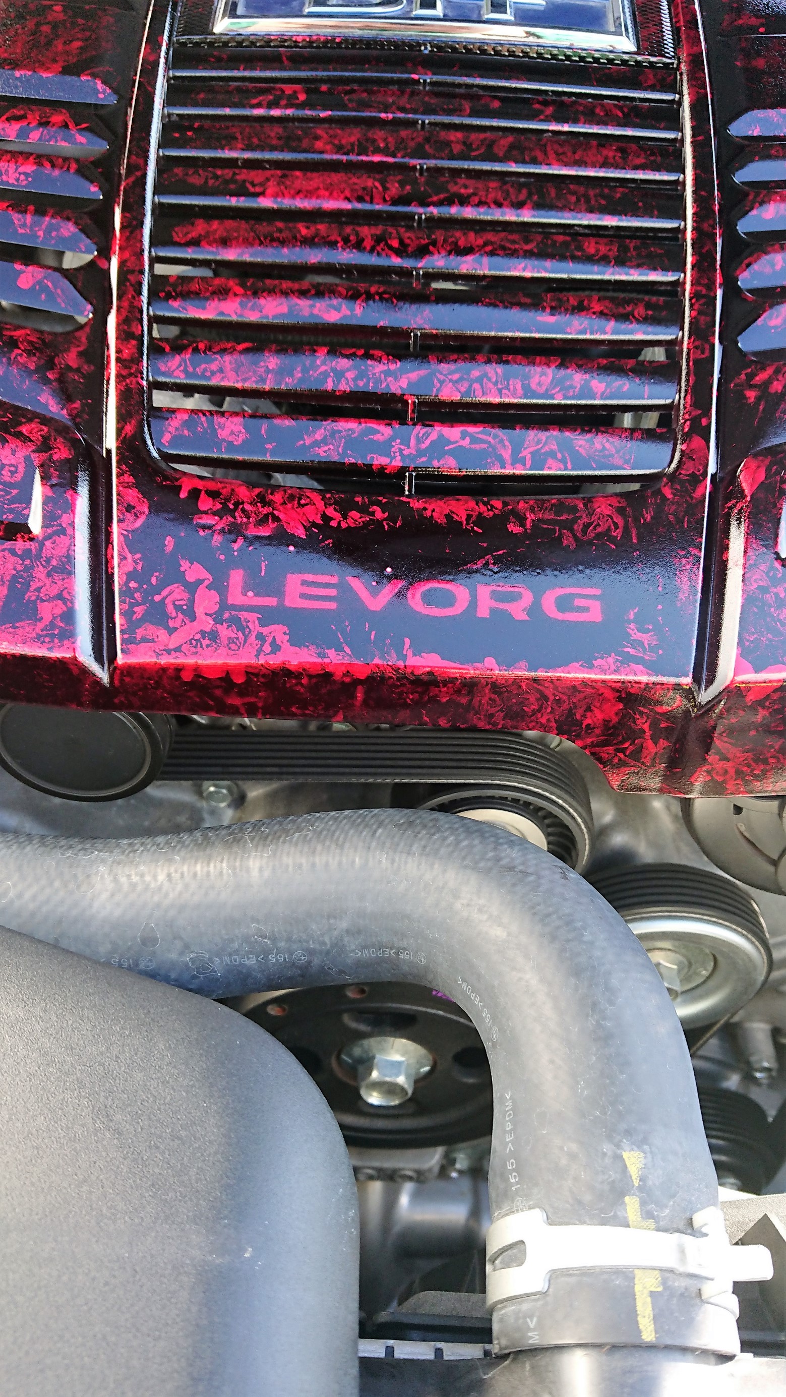 Z34 エンジンカバー ラップ塗装 エンブレム スワロフスキー加工