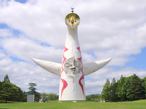 太陽の塔 塔内部の第4の顔～生命の樹を観覧 大阪観光スポット情報