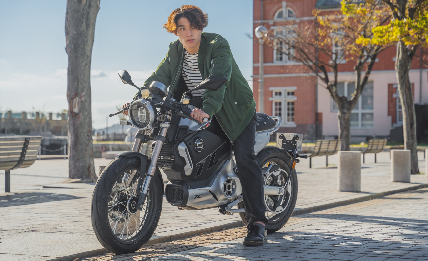 SUPER SOCO TC MAX 最高時速95km/hの電動カフェレーサーバイク