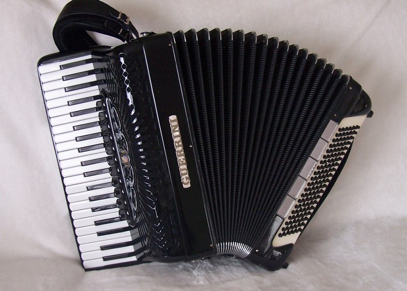 Guerrini Cassotto Accordion SN 12094