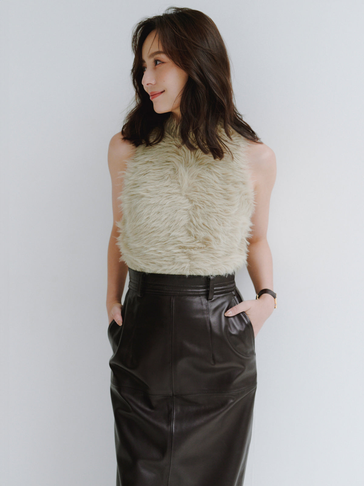 ファーライクノースリーブニットトップス