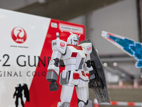 JALガンダムJET」3月3日就航！ JAL国内線搭乗で限定ガンプラ「HG 1/144