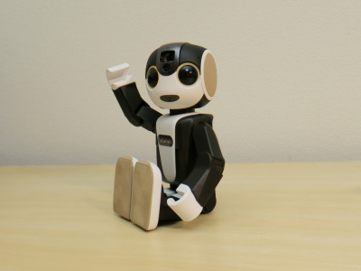 デジタルの新しい時代を切り開くロボット電話「RoBoHoN」 - ケータイ