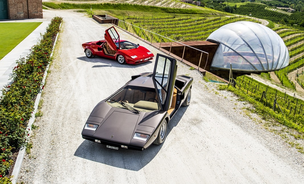 ランボルギーニ 初代カウンタック LP400の生産台数は何台だったのか