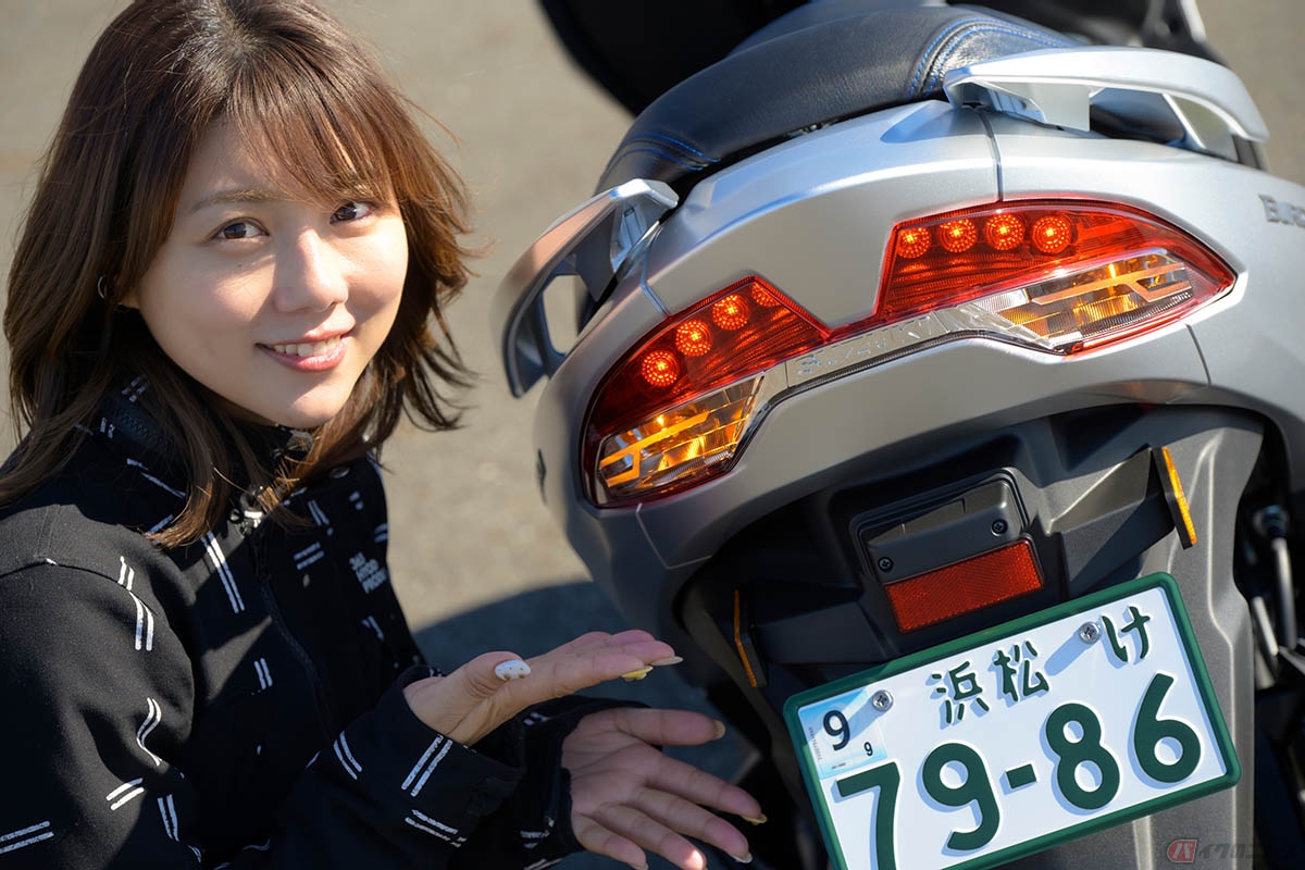 日常使いを快適にする利便性と乗りやすさ！ スズキ「バーグマン400」は