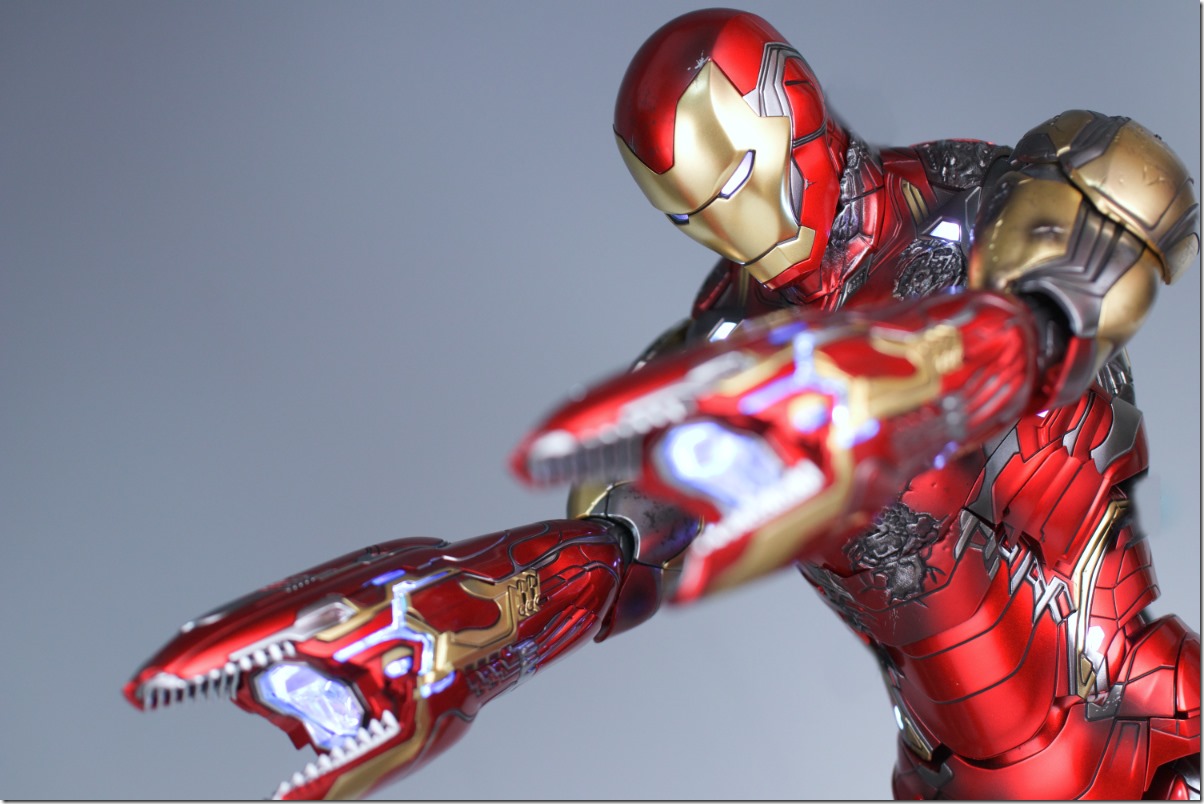 P*i様 ホットトイズ アイアンマン MK85 バトルダメージ版 スペシャル