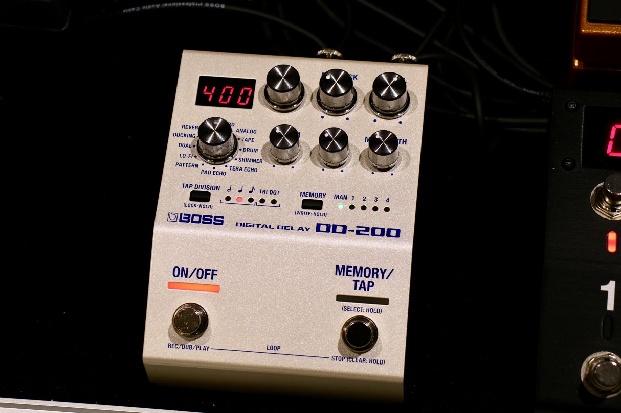 Guitaristic Blog: BOSSの新デジタル・ディレイ DD-200緊急レビュー