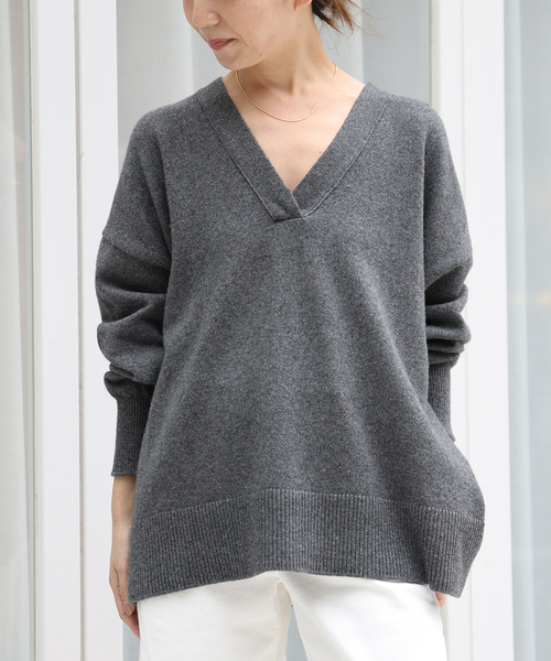 Deuxieme Classe（ドゥーズィエムクラス）の「*OLBIA Vネック プル