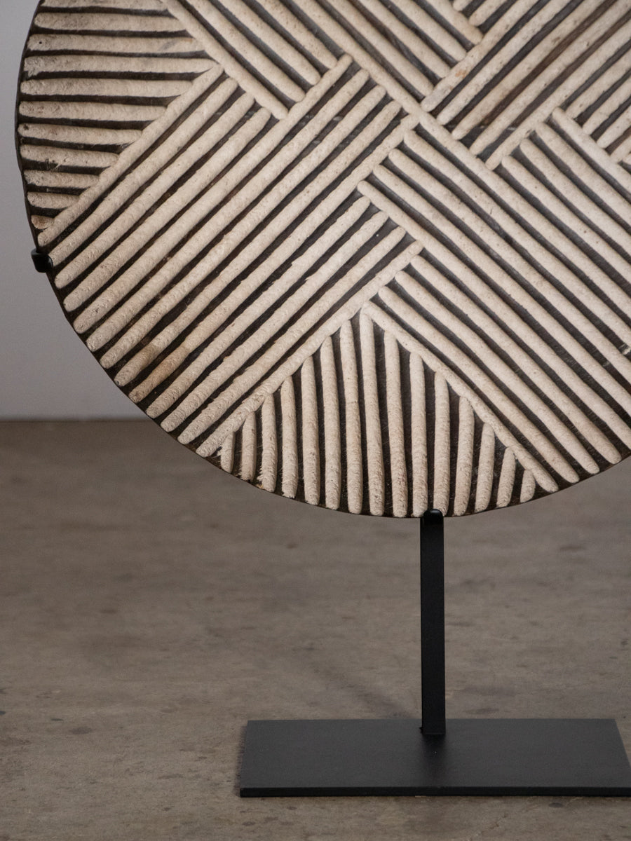 バミレケ族の盾