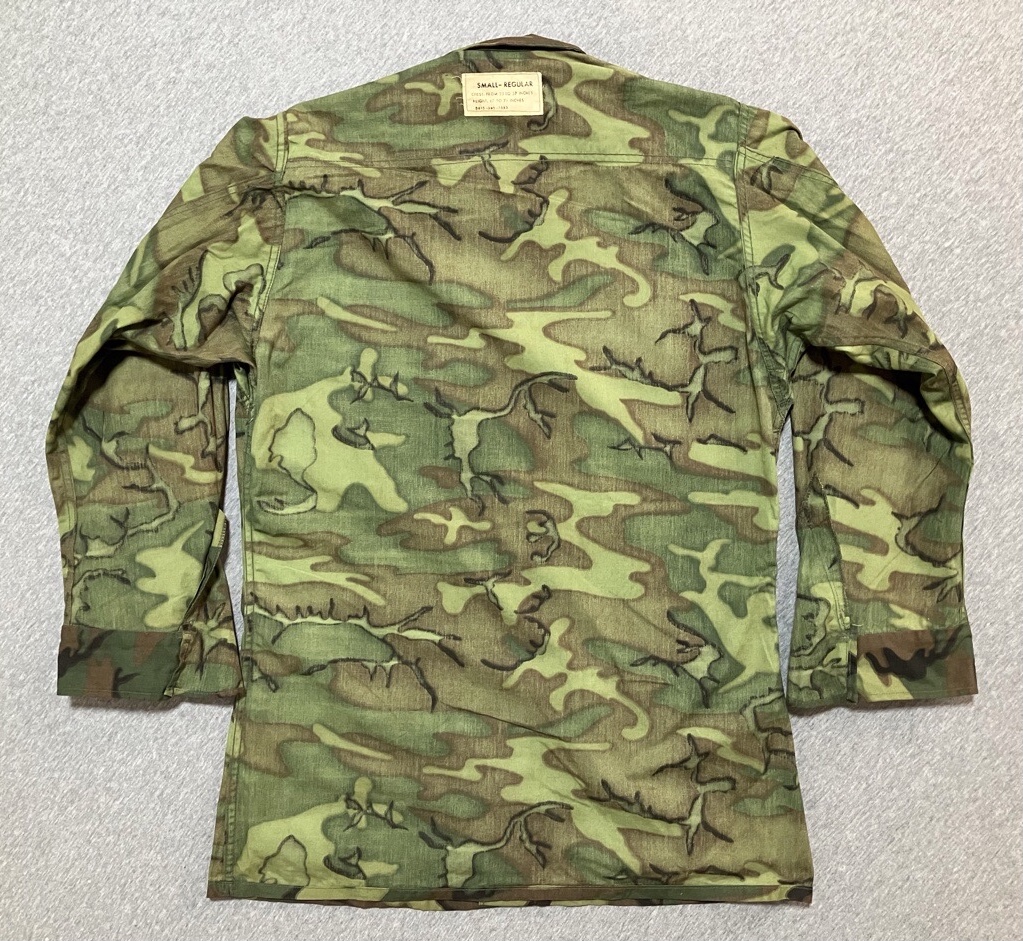 珍品です？【アメリカの軍服】迷彩トロピカルコンバットジャケット