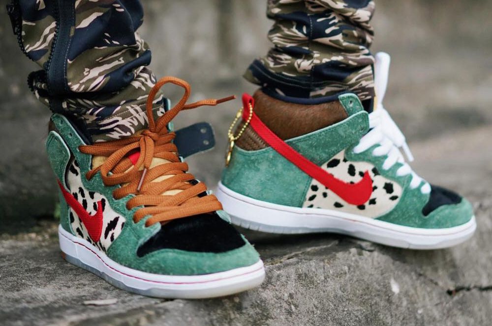 ナイキSB ダンク ハイ プロ QS ドッグウォーカー【4/20発売