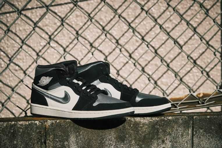 ナイキ エアジョーダン1 ミッド SE 