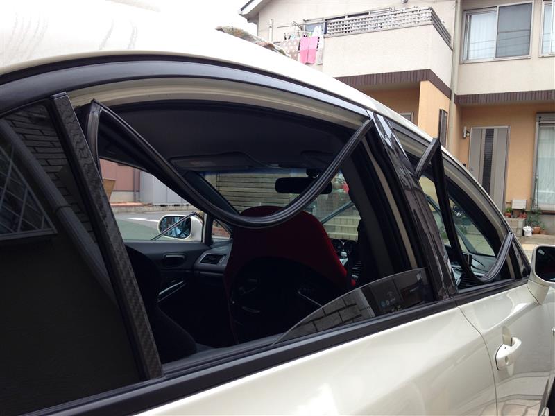 無限バイザー取付作業（ホンダ シビックタイプR・FD2）by 焼肉丼