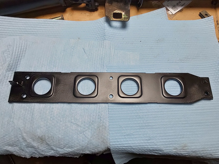 AE86制作プロジェクト167～プラグホールカバー他塗装（トヨタ