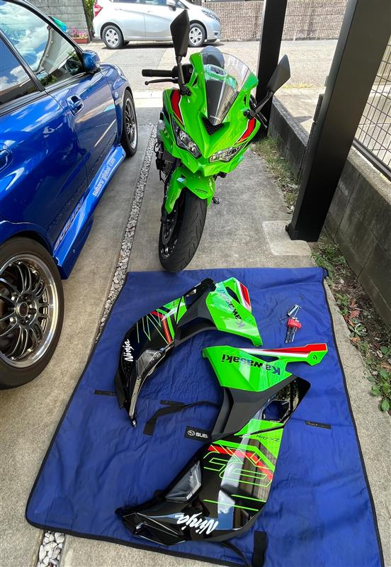 フレームスライダー取付け（カワサキ Ninja ZX-4RR）by パパダス(´・ω