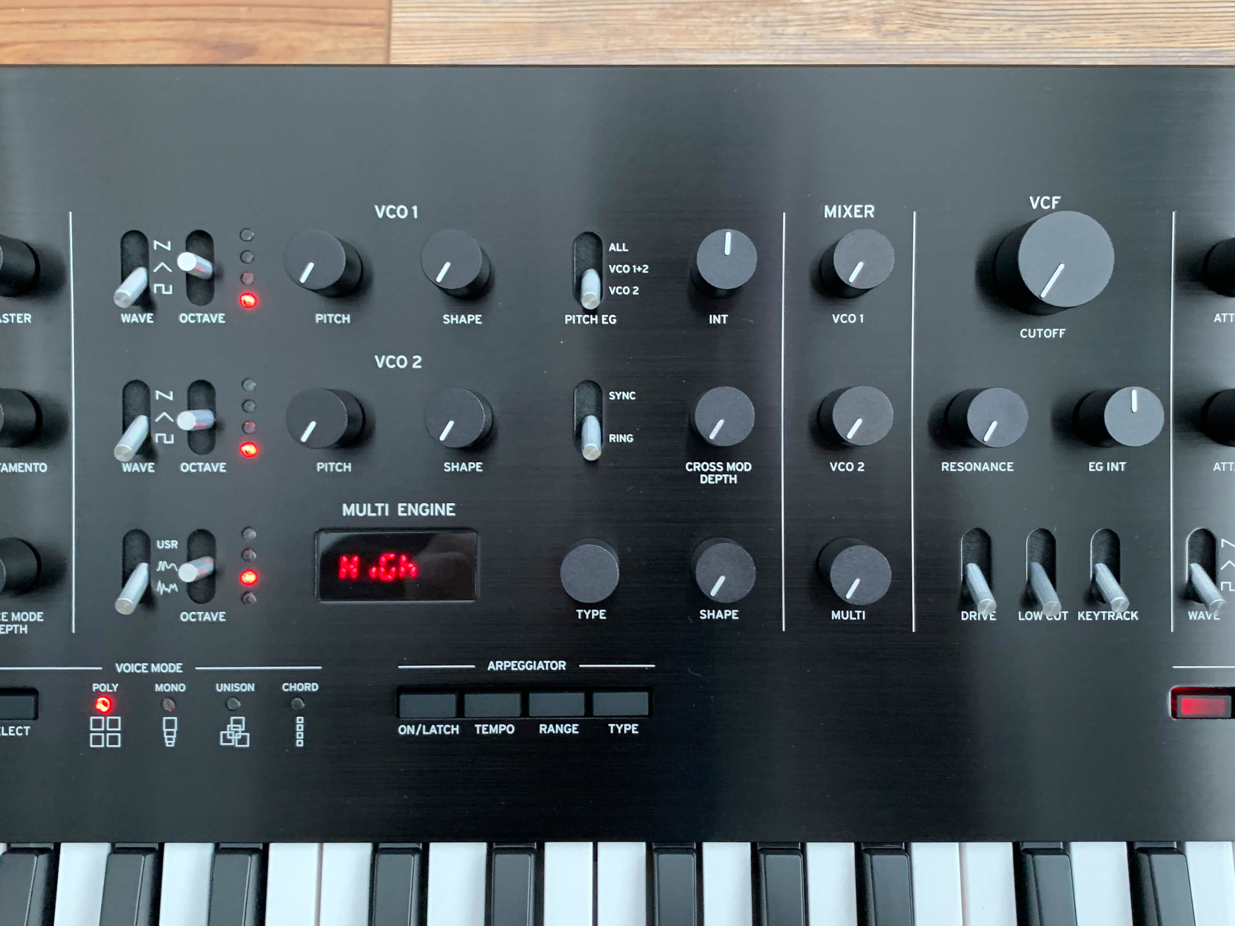 Korg Prologue 8-Voice - Syntaur