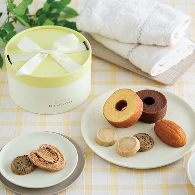 パティスリー キハチ[Patisserie KIHACHI]のアソートBOX M＆今治