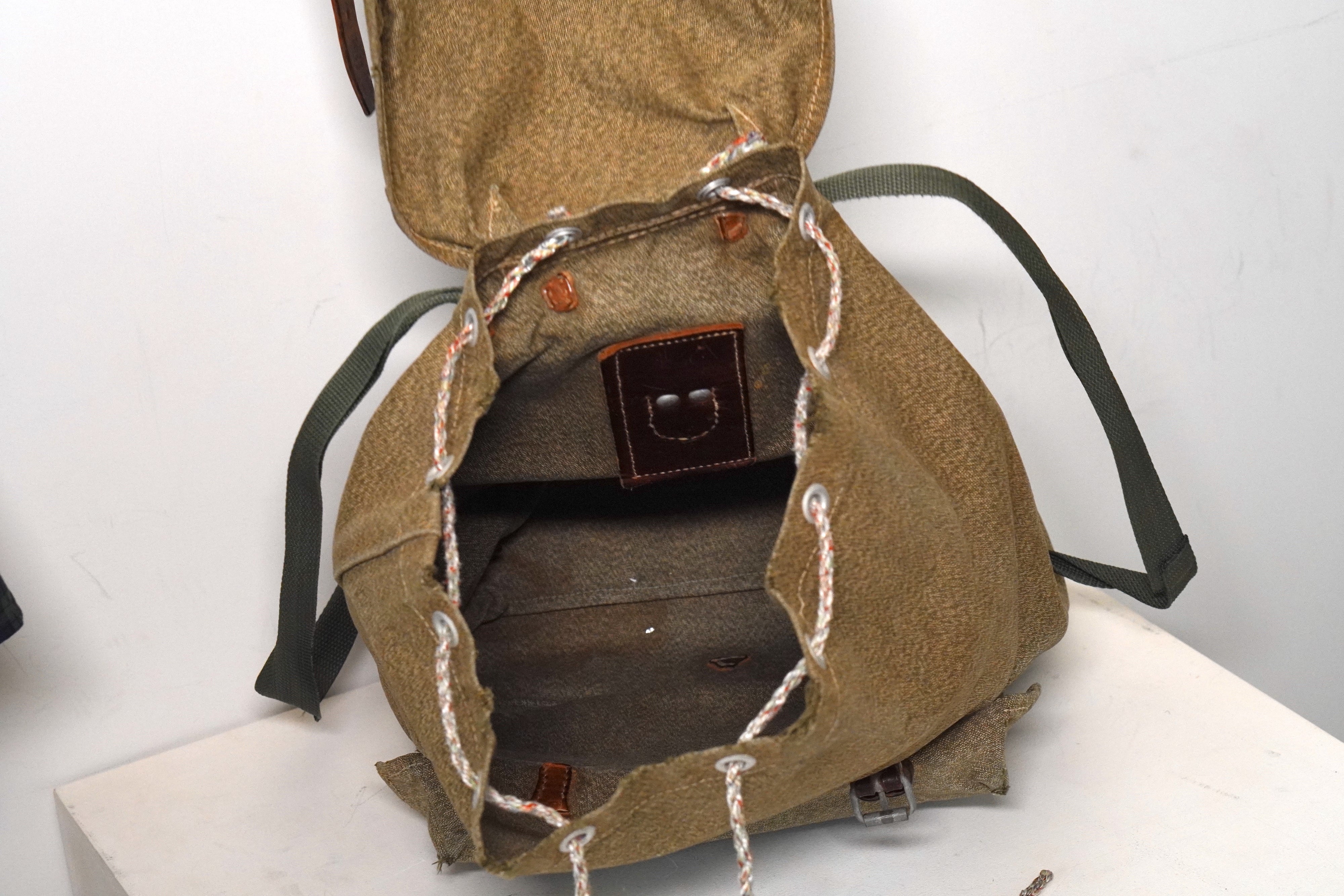 6-15.jpg?v=1734932758