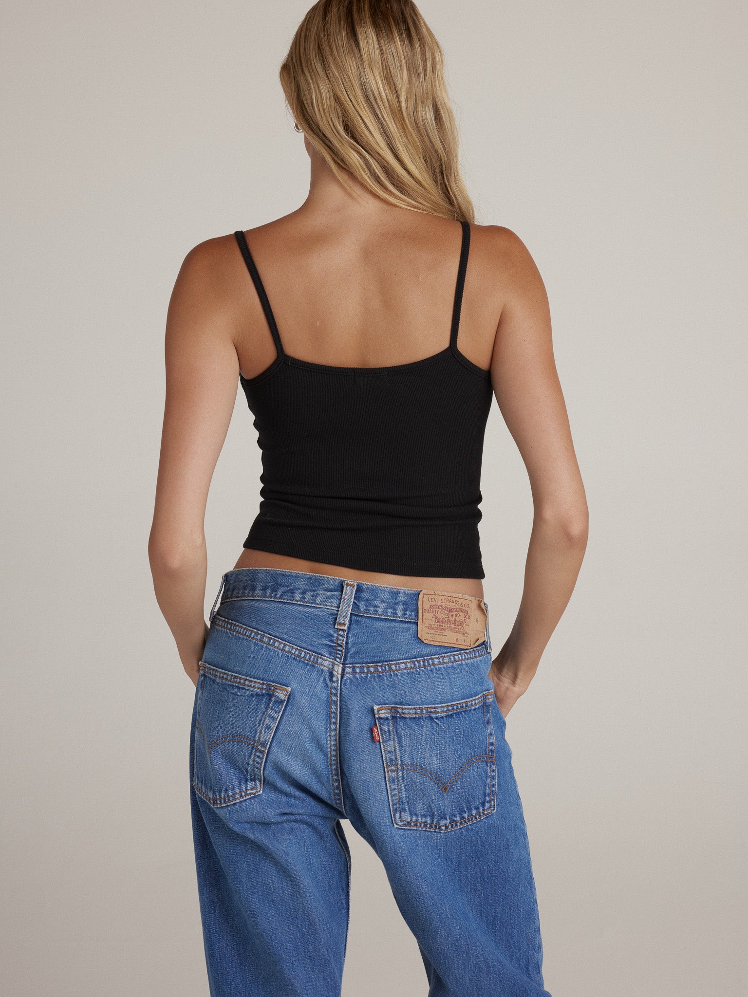 DONYA CAMI TANK / BLACK / CLYQUE