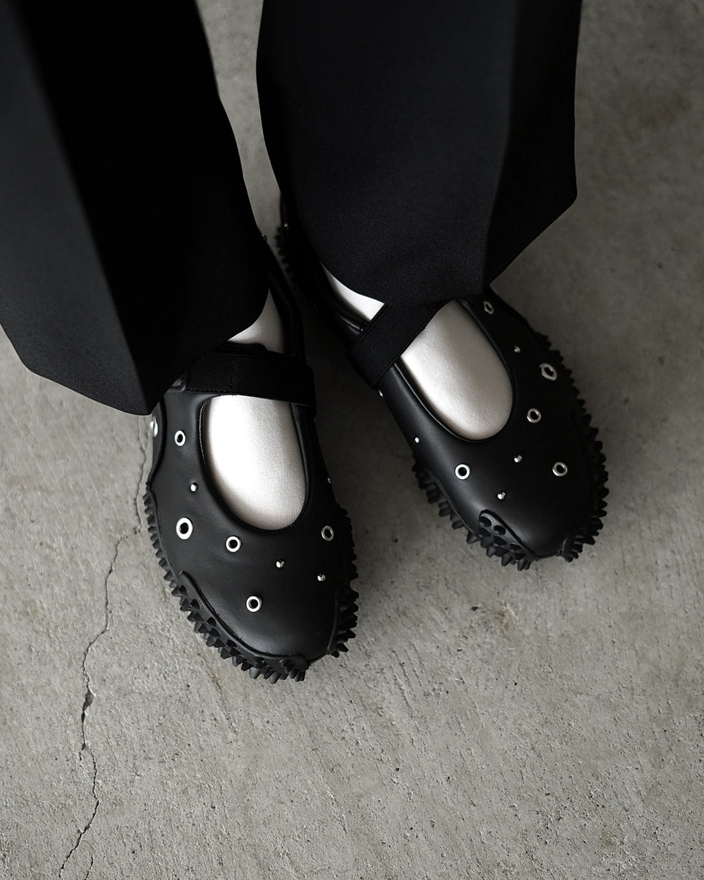 プーマ PUMA モストロ フェイ スタッズ スニーカー サンダル