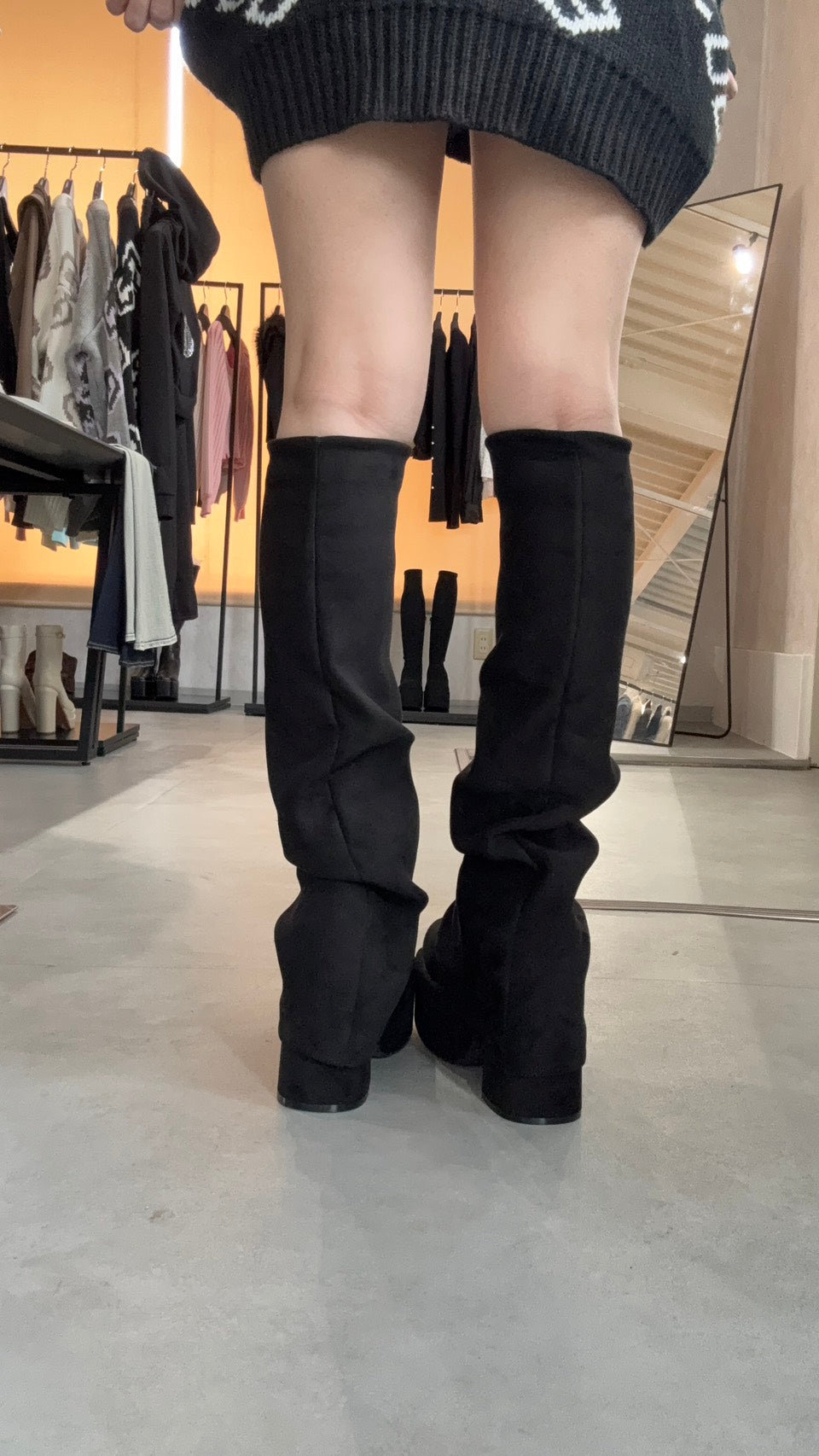 EMODA ルーズフレアカバーフィットブーツ – CROCHU