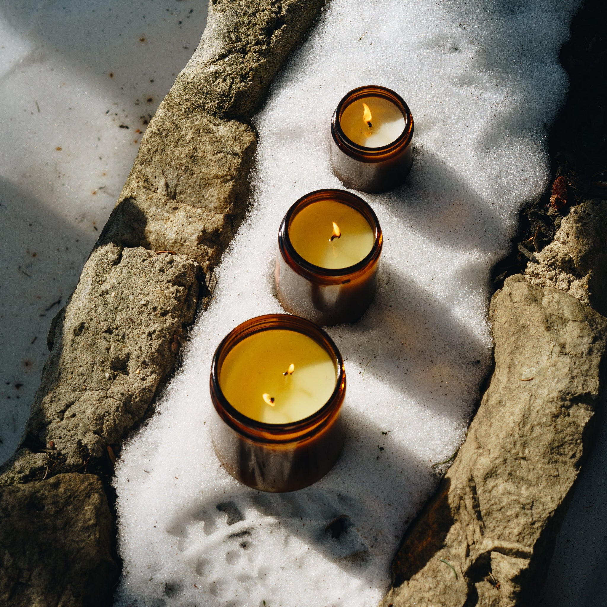 No. 02 Amber + Oakmoss Candle- Shades Collection – dilo