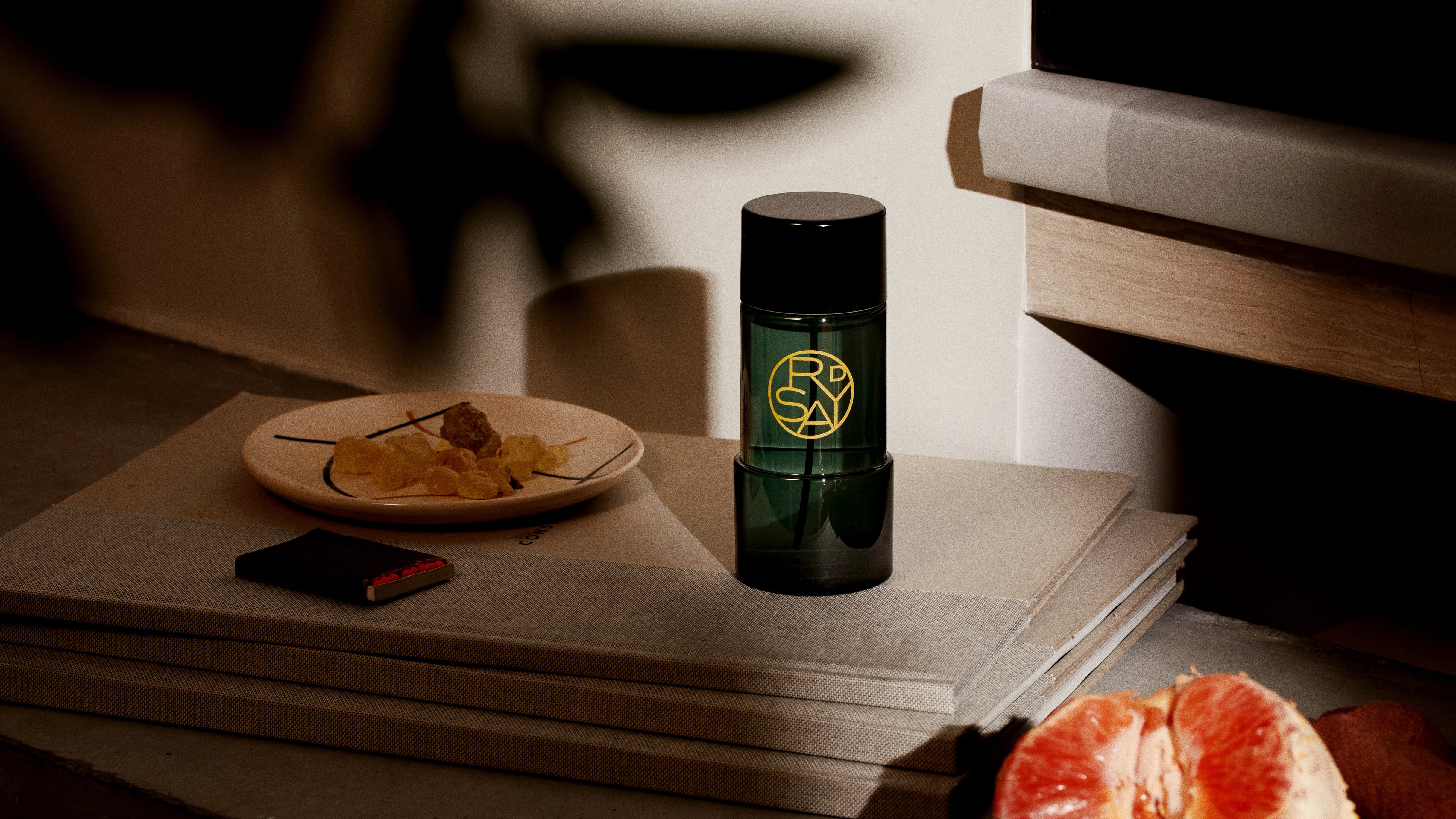 フレグランスオブジェクトトラバーチン - ドルセー ジャパン (d'Orsay