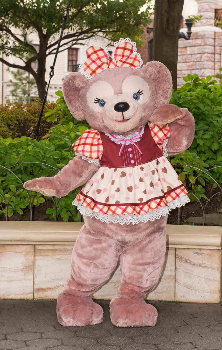 新コスチューム&グッズ&メニューを公開！東京ディズニーシー