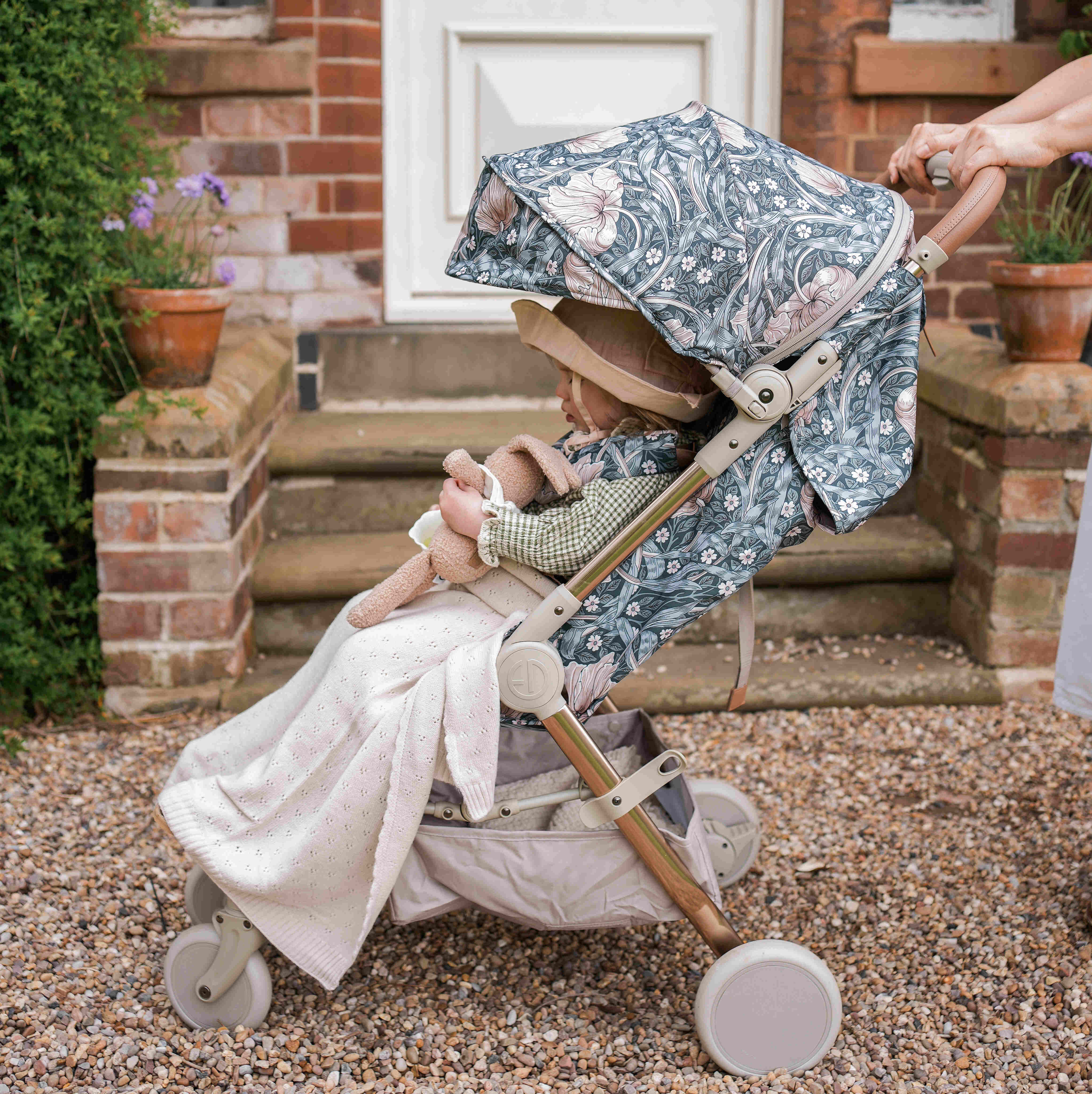 モンドストローラー - Morris & Co （ウィリアム モリス）Pimpernel