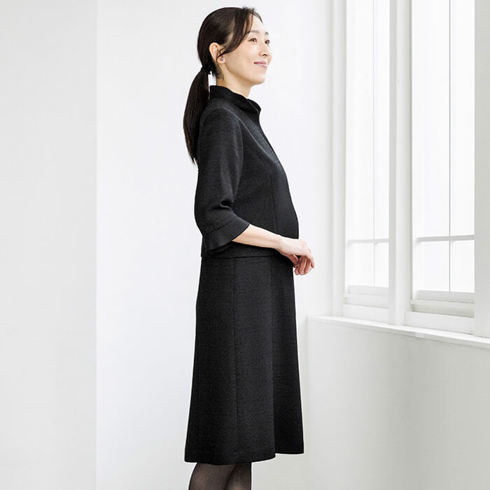 勝山織のダブルカラーのアンサンブル 13号・ブラック｜東京ソワール