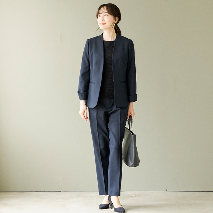洗える｜定番ネイビーパンツスーツ 15号・ネイビー｜東京ソワール