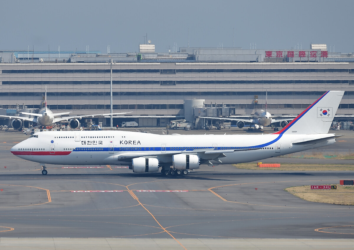 新しくなった韓国大統領専用機 747-8、羽田空港へ初飛来！ | FlyTeam