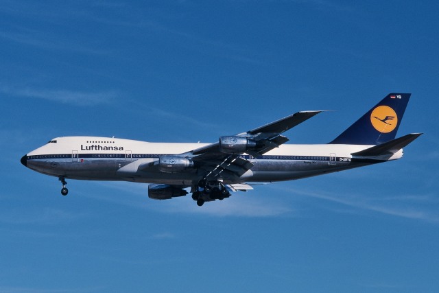 機体記号 : D-ABYQ (ルフトハンザドイツ航空) 航空機体ガイド