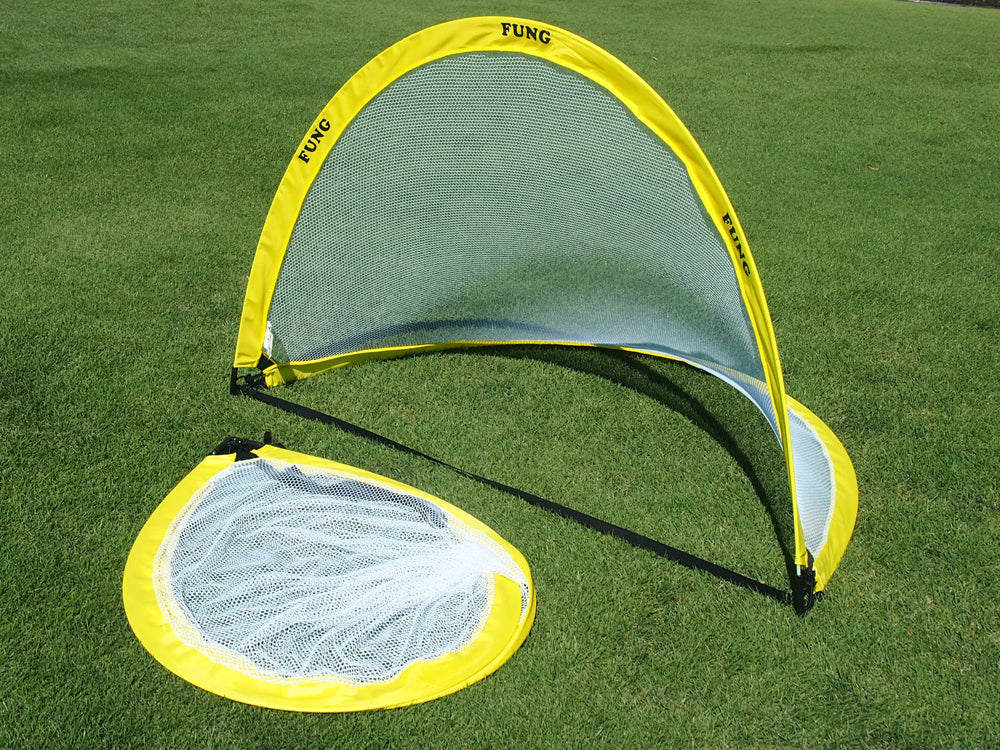 ミニサッカーゴールの通販｜パッと開いてサッと収納できるサッカー