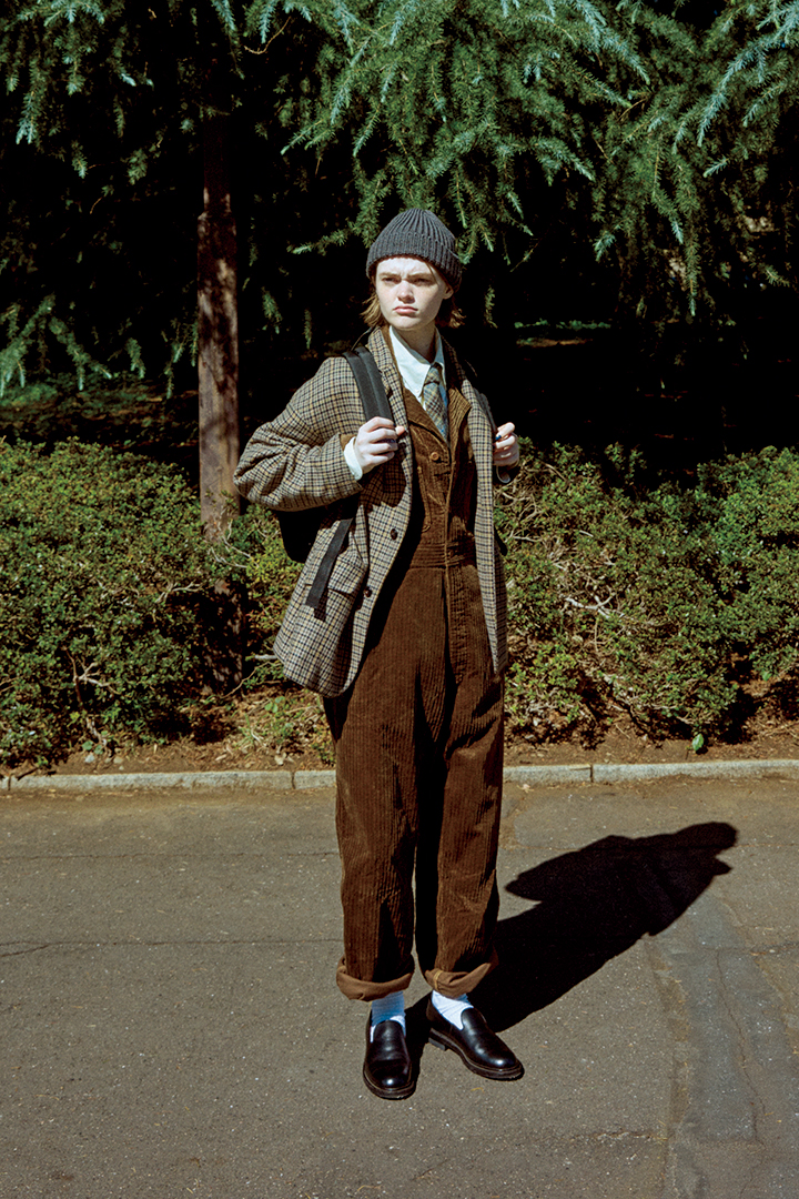 紳士の3 点セットにジャンプスーツで愛嬌をプラスしたコーデ【本日の