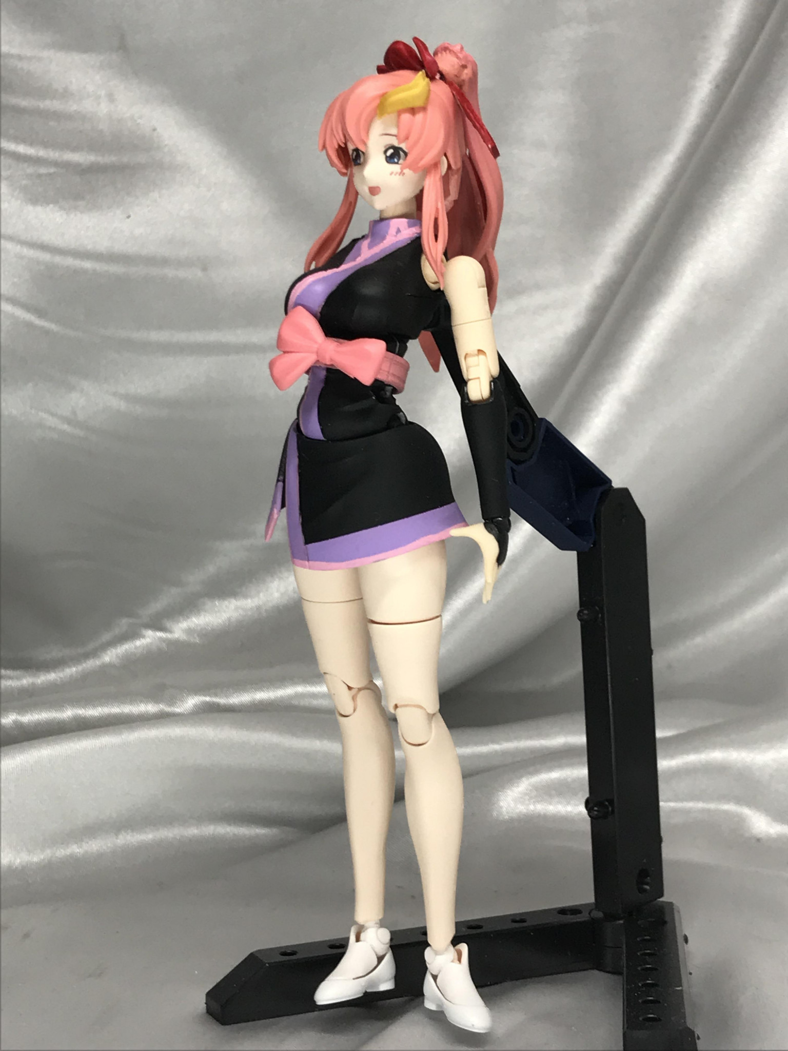 ラクスクライン、艦長服Ver｜珠衣明さんのガンプラ作品｜GUNSTA