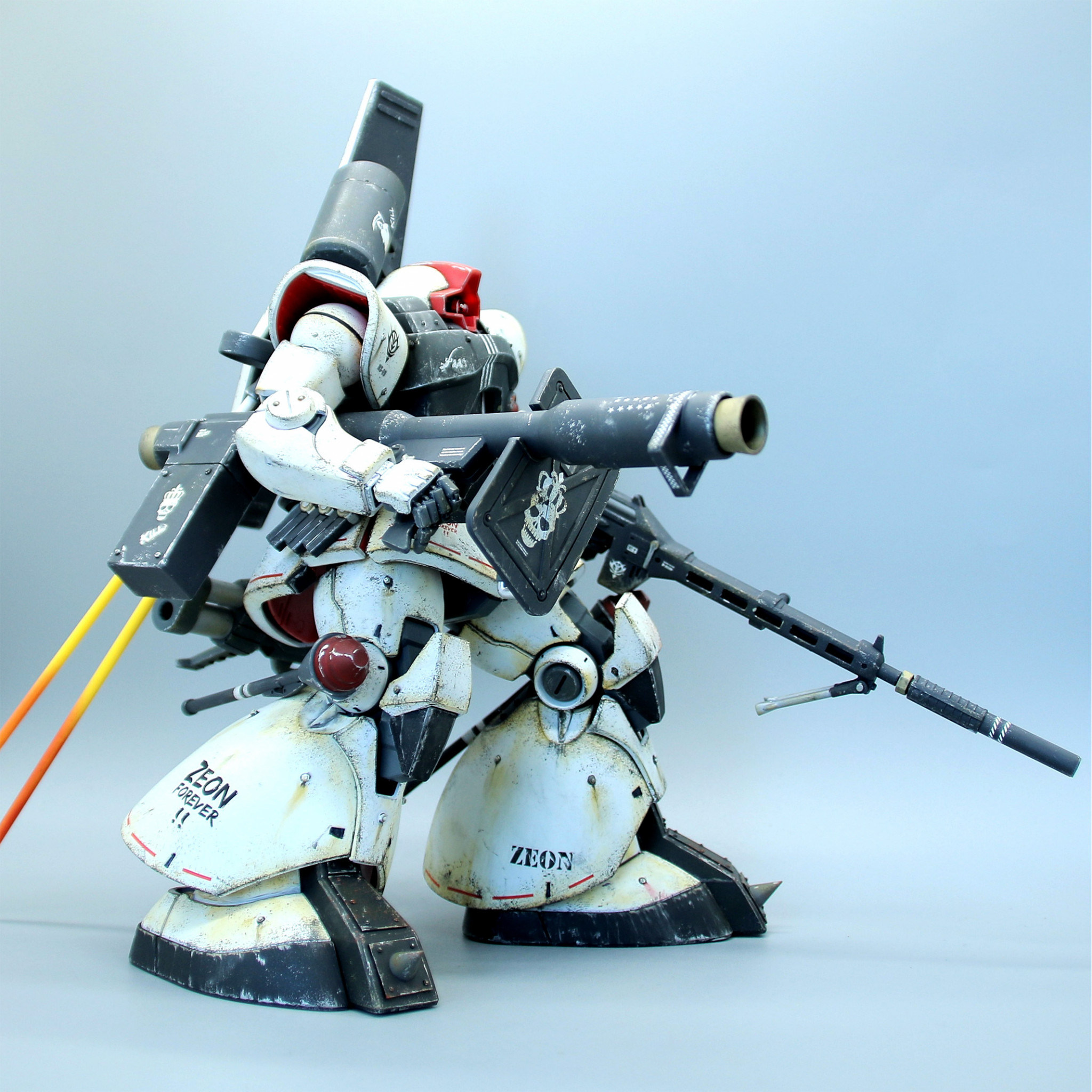 1/100Scale MG ドム アップグレード版 ホワイトオーガー エルマー