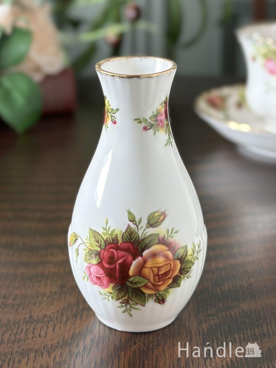 アンティークのガラスオブジェ、ジョウロの形が可愛いフラワーベース