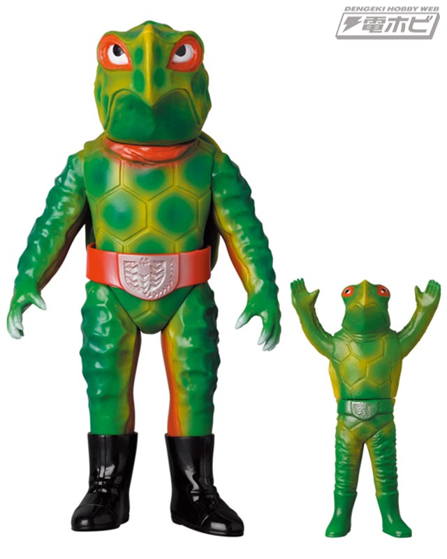 仮面ライダー』『仮面ライダーV3』の東映レトロソフビコレクションに