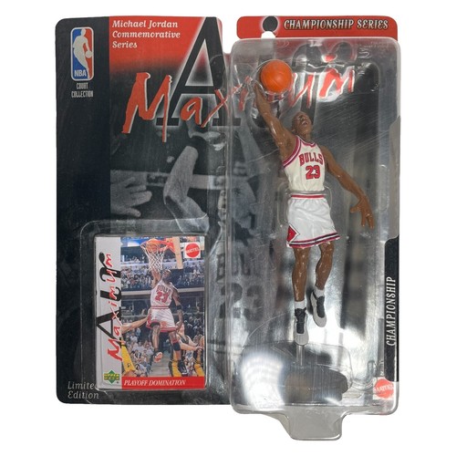 1997 STARTING LINEUP SHAQUILLE O'NEAL FIGURE SP (BV $50) SLU