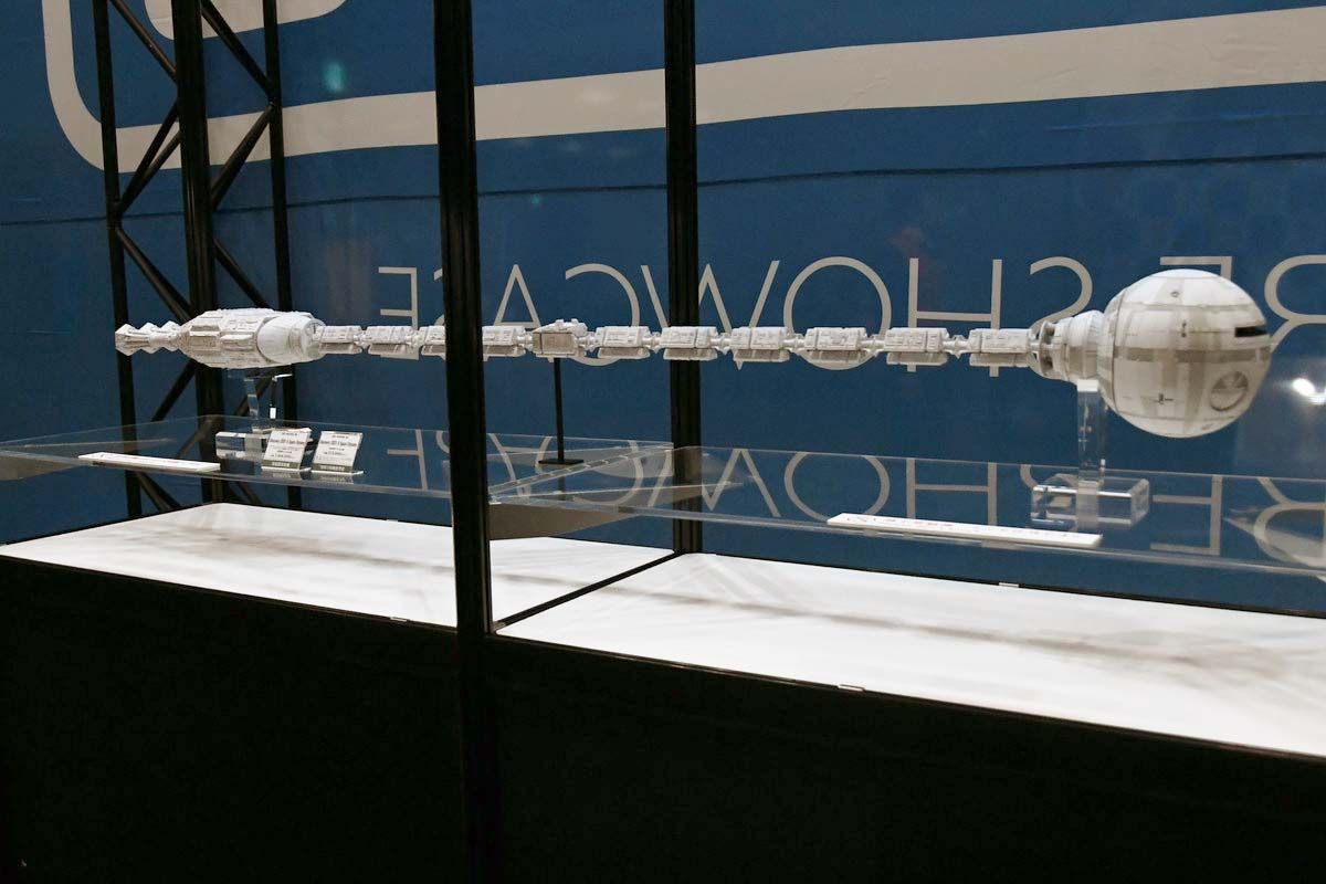 なんと100万円超えの「2001年宇宙の旅」に登場した「ディスカバリー号