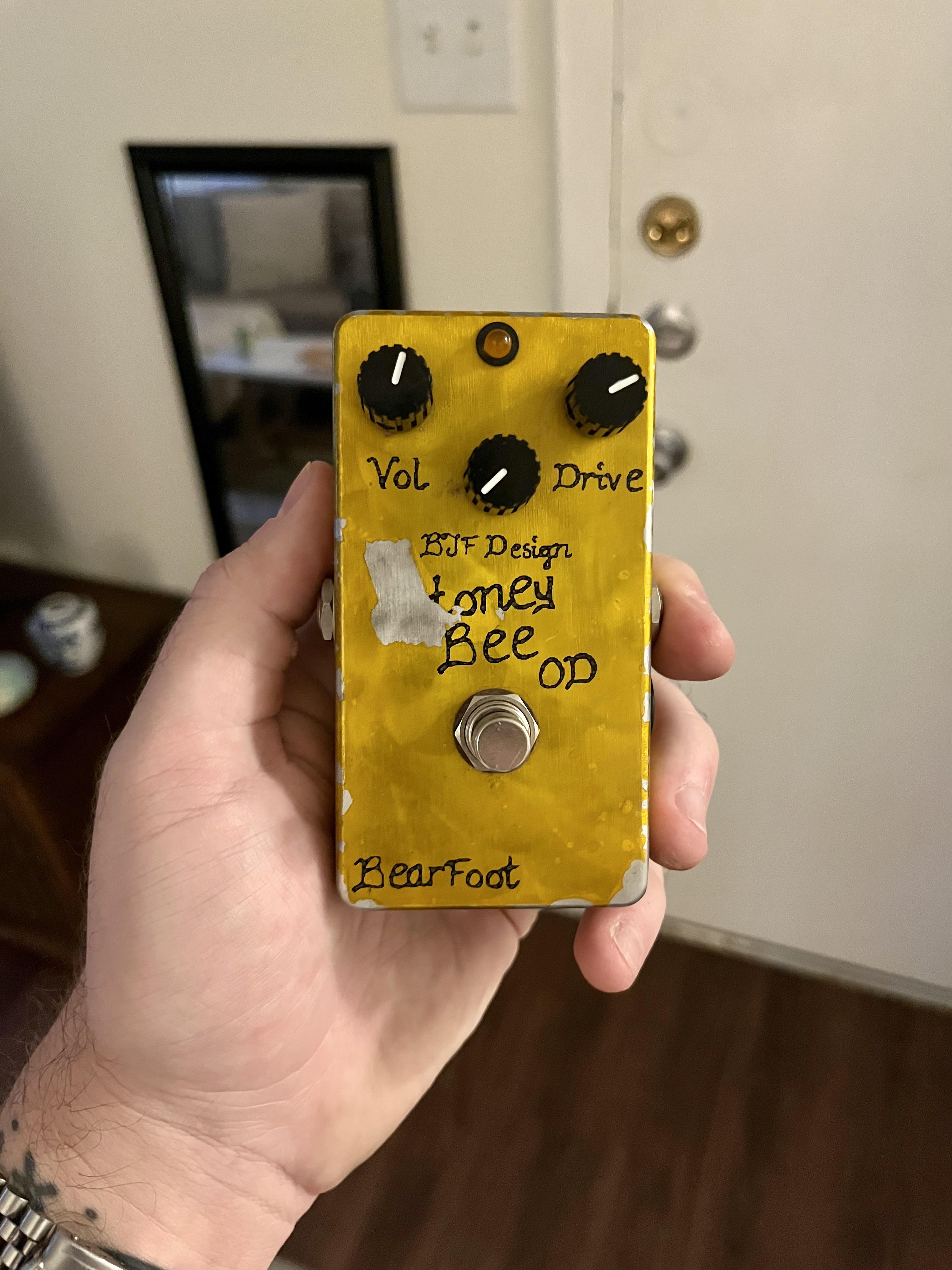 NPD- bearfoot honey bee. this is a special one. : r/guitarpedals