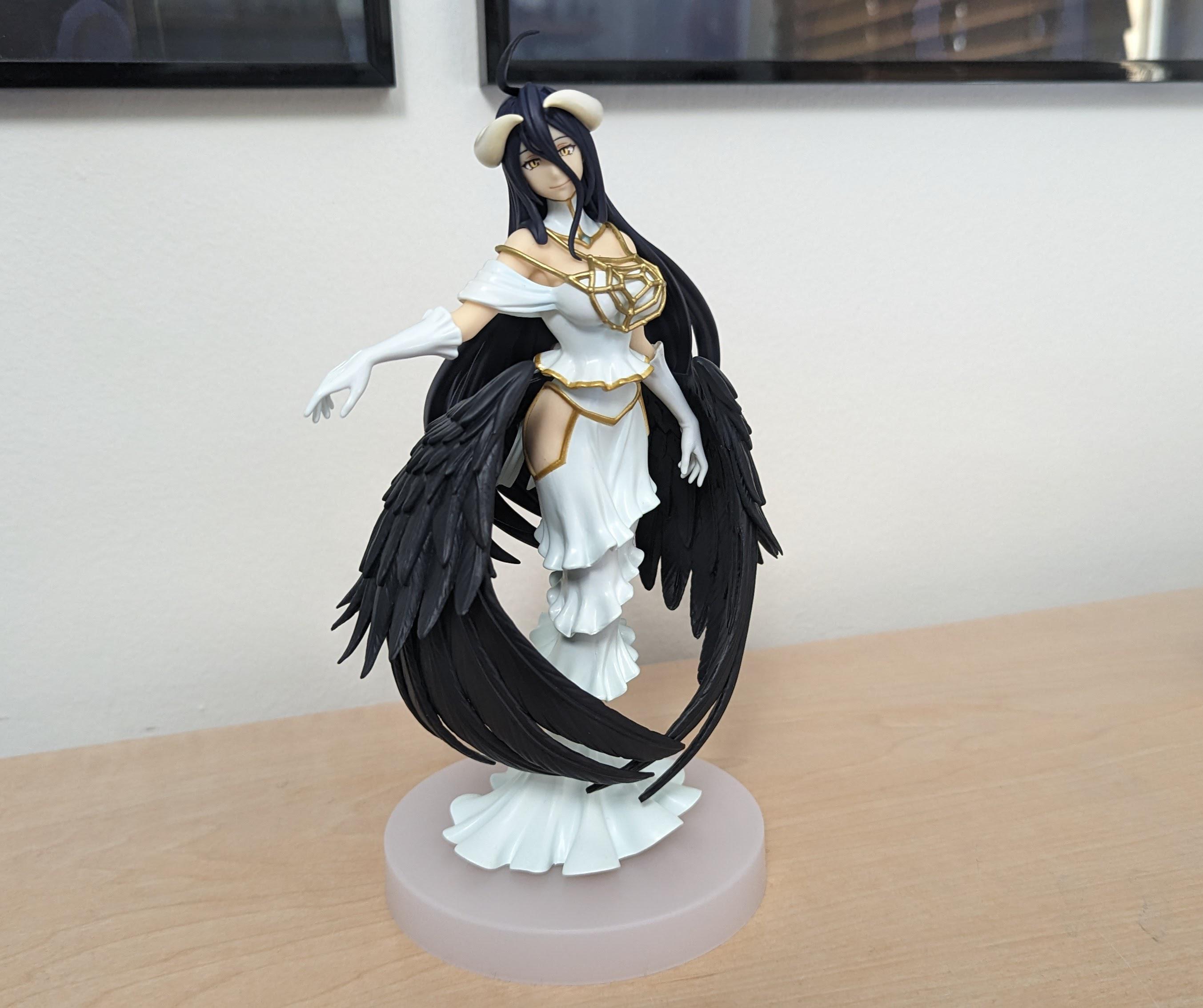 今日、Pop Up Paradeのアルベドのフィギュアが宅配便で届いたんだ