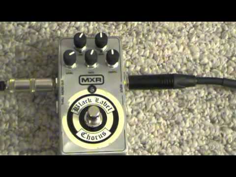 MXR Black Label Chorus Demo - YouTube