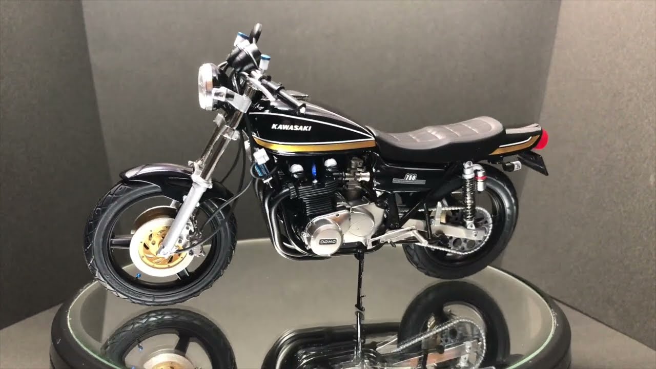 アオシマ 750RS Z2 {完成までの動画} - YouTube