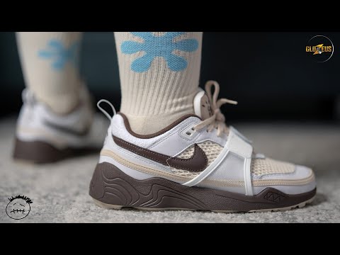 TRAVIS SCOTT x NIKE ZOOM FIELD JAXX 