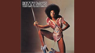 ファンク・ロックのパイオニア、ベティ・デイヴィスが逝去。功績を辿る