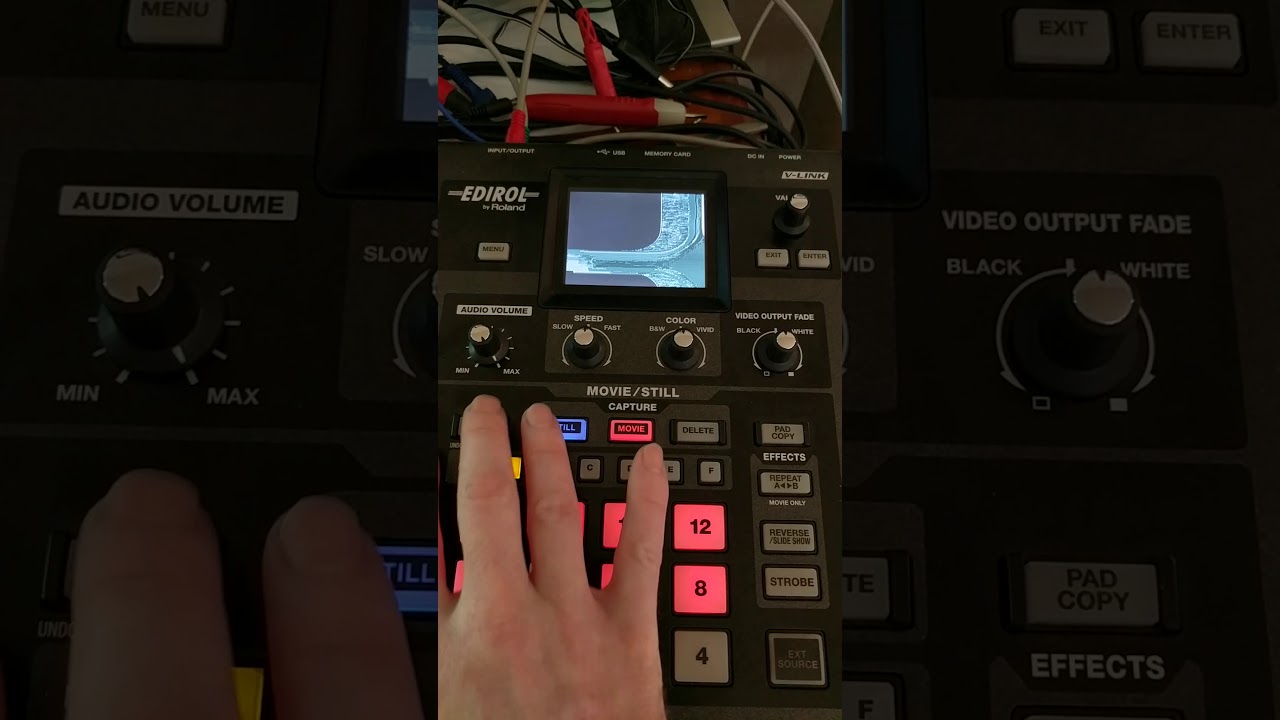 Roland Edirol P-10 - YouTube